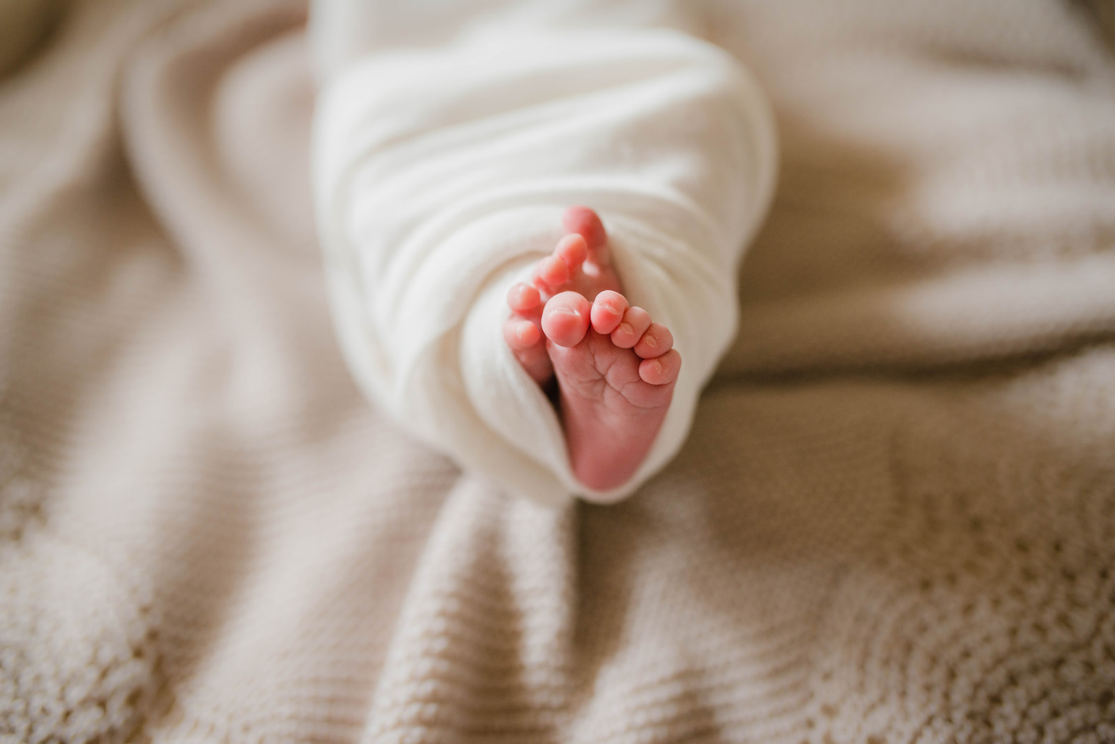 Photograph of newborn baby toes 