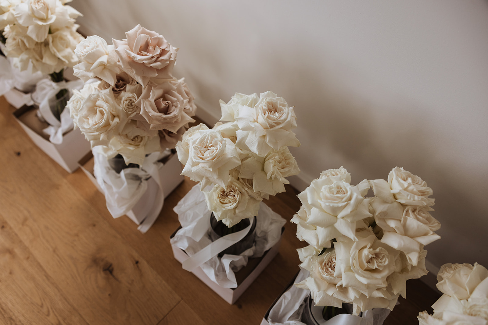 White and pink wedding flowers