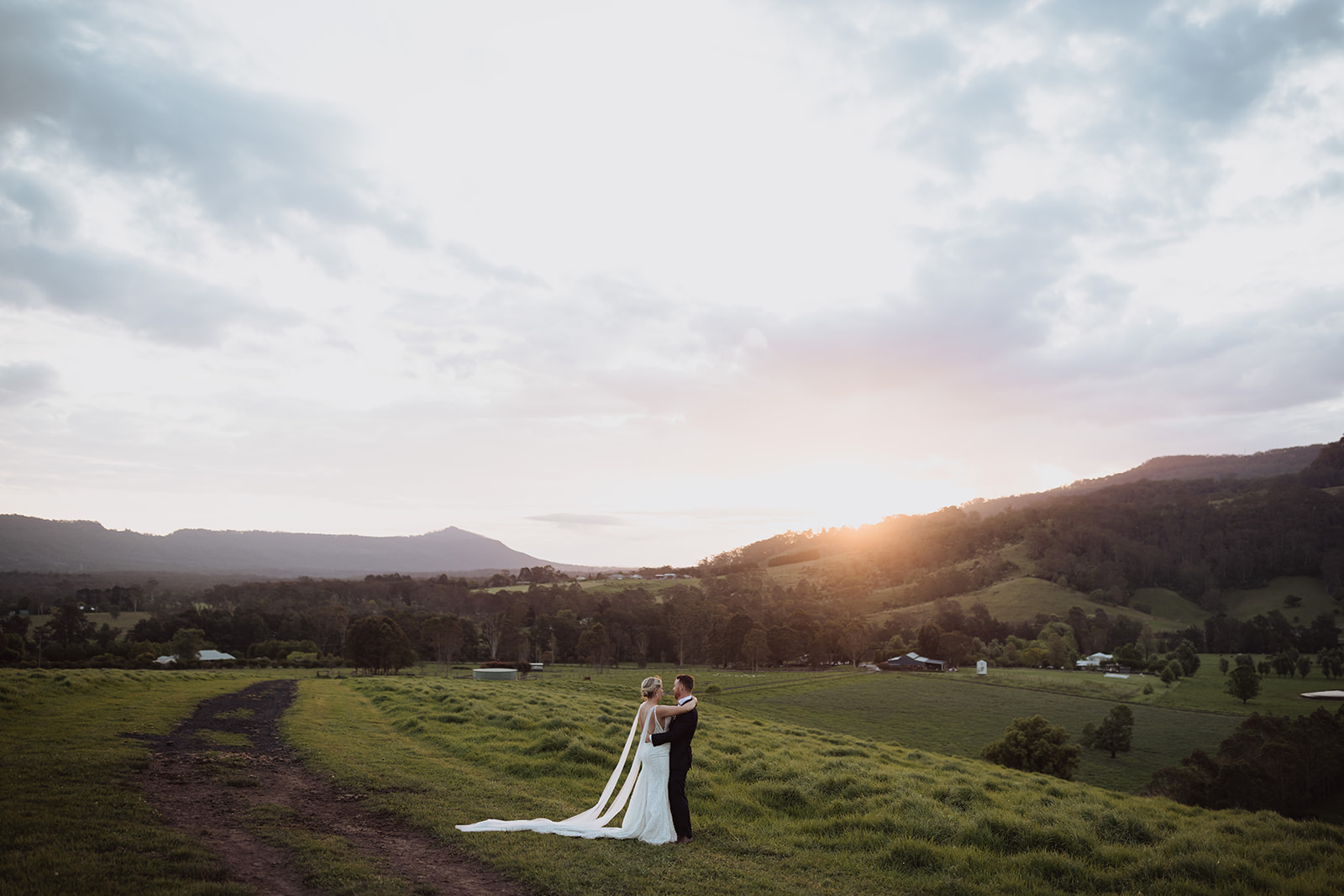 Melross Kangaroo Valley Wedding Portraits