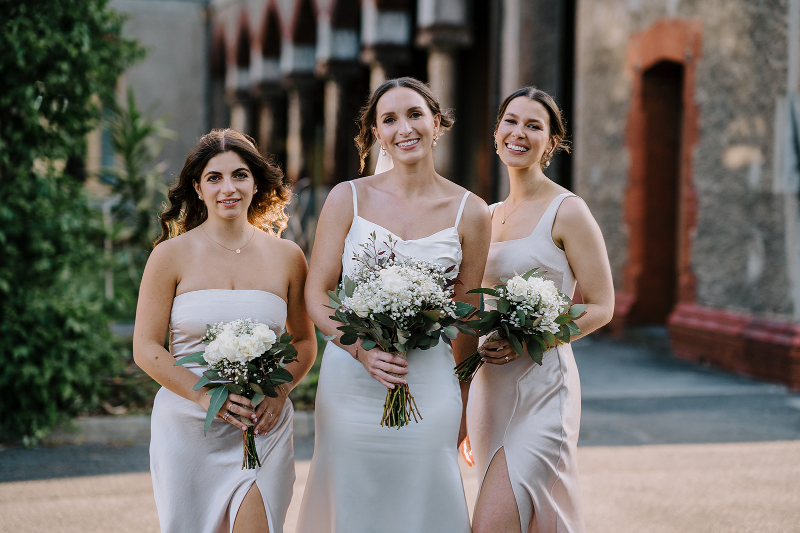 Bride with her bridesmaids in Rustic wedding venues Melbourne
