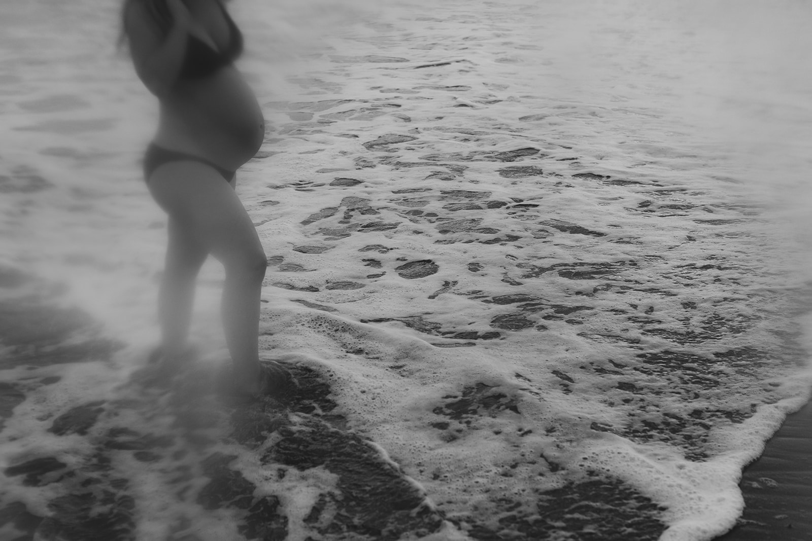 Beach Maternity Shoot