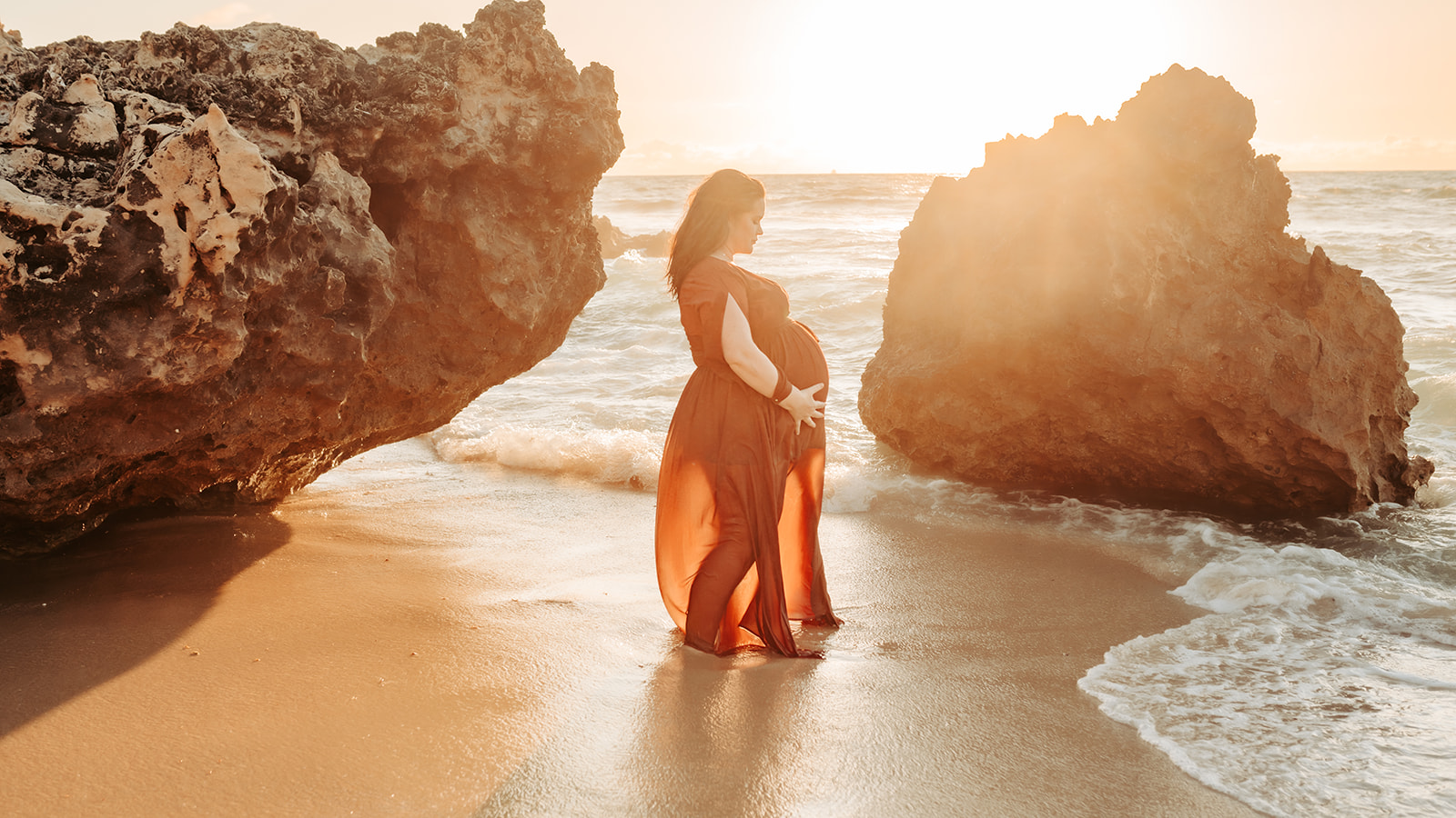 Perth maternity photography at an amazing beach location