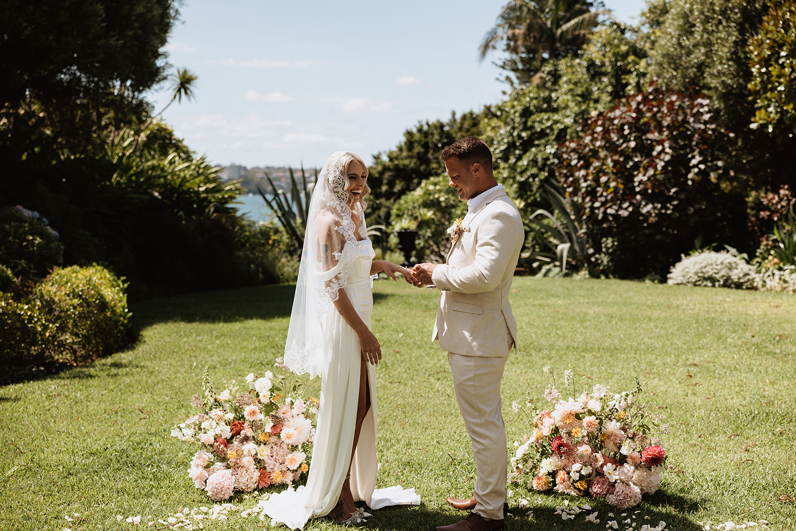 Exchanging of rings at the Wedding in Lindesay House, Darling Point New South Wales