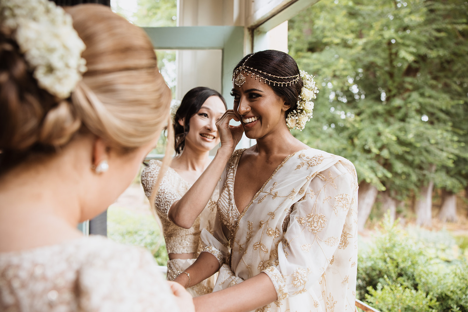 Bride and her bridesmaids getting ready at the Wedding in Mona Farm Braidwood, New South Wales