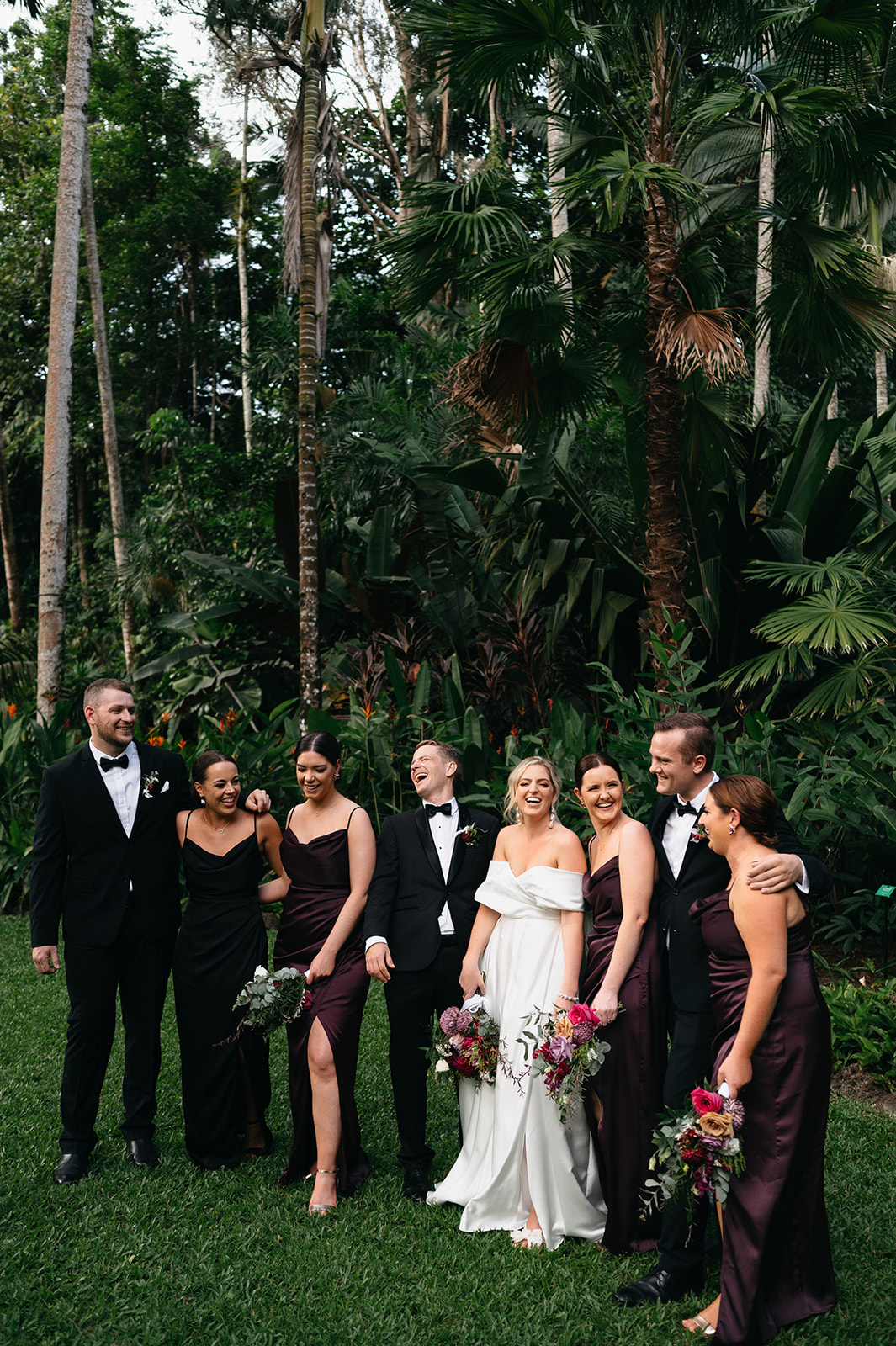 Bridal party photos in the Cairns Botanical Garden