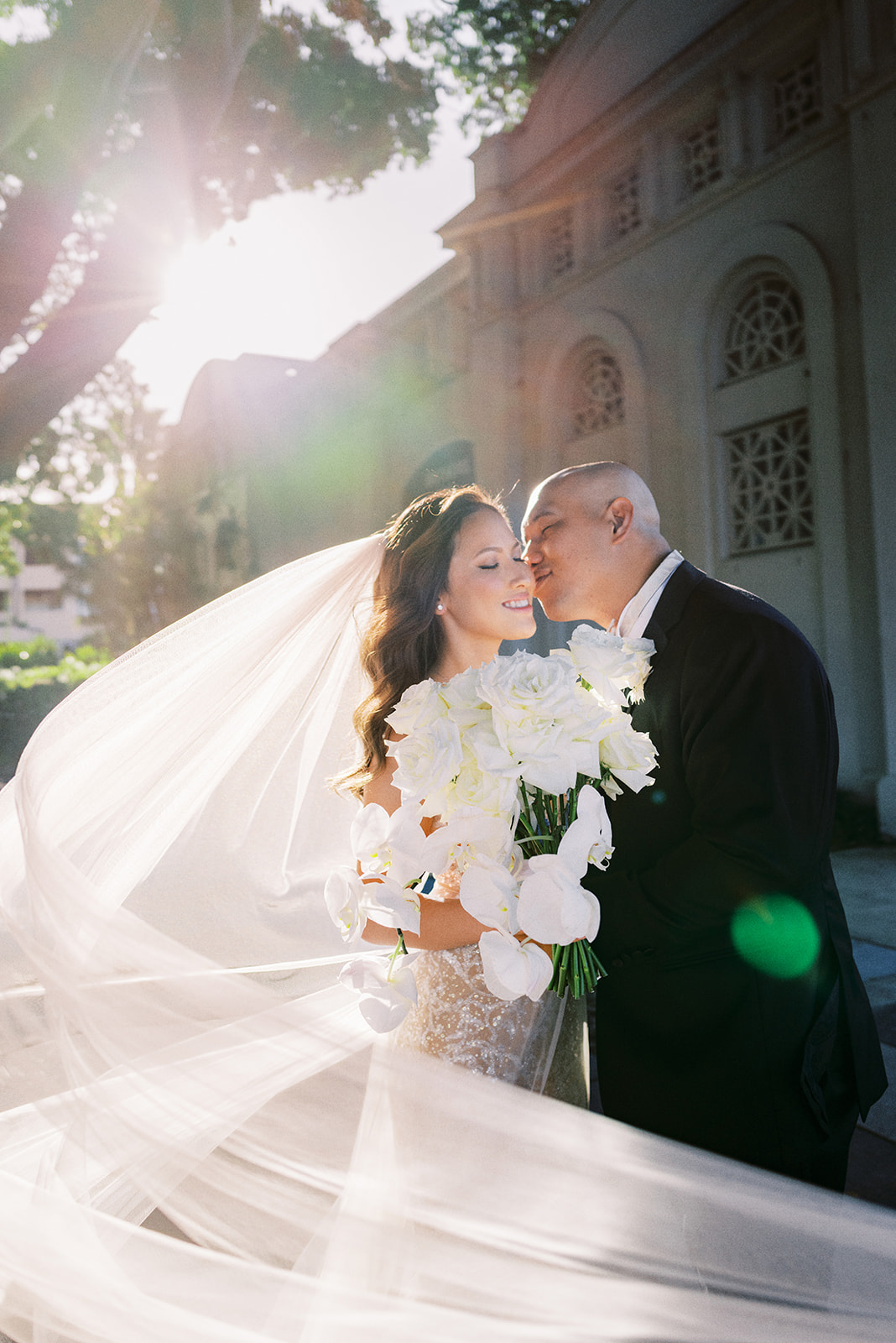 sunset kiss sydney bride 