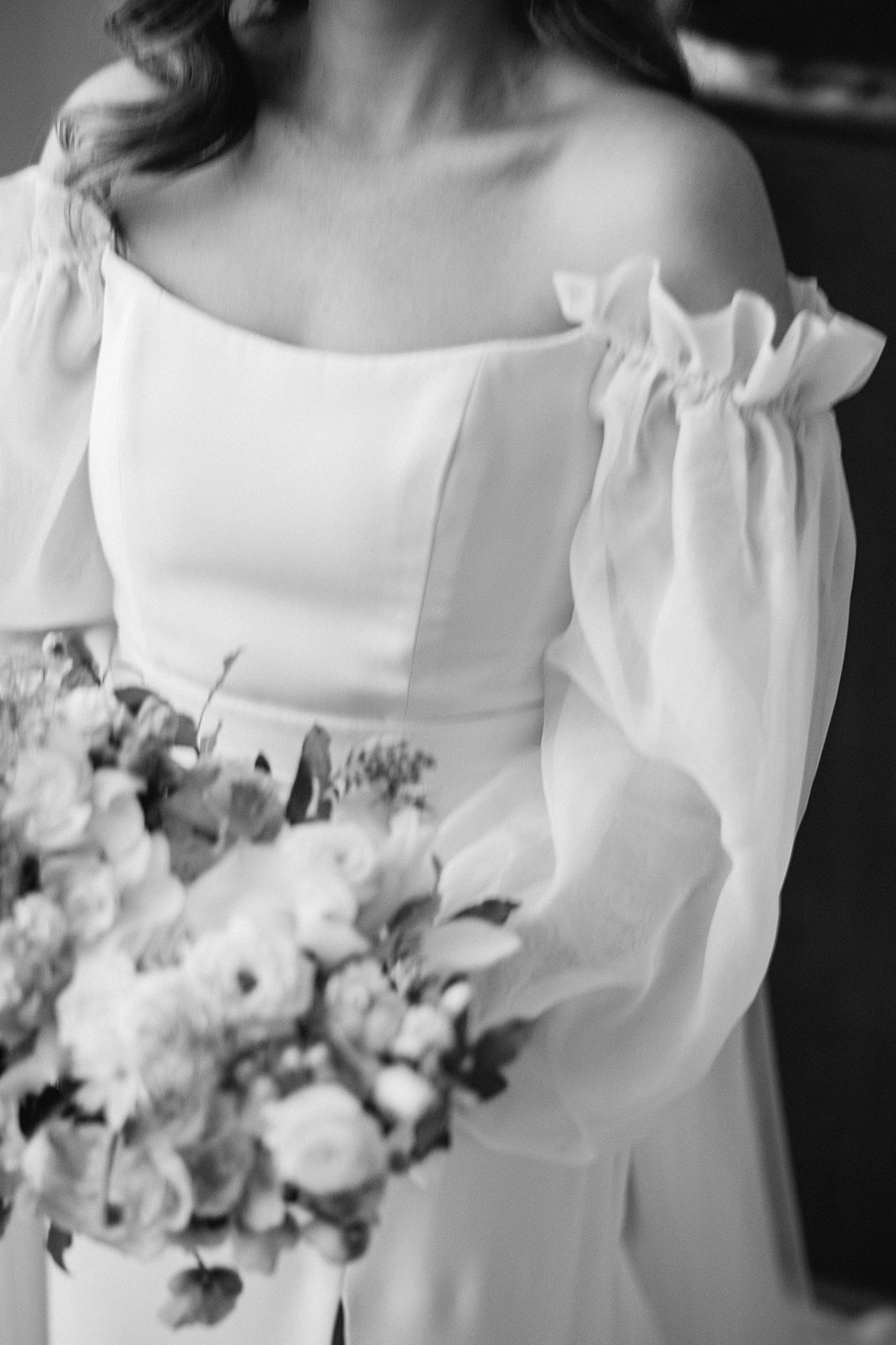 Redleaf wedding details of brides dress and flowers