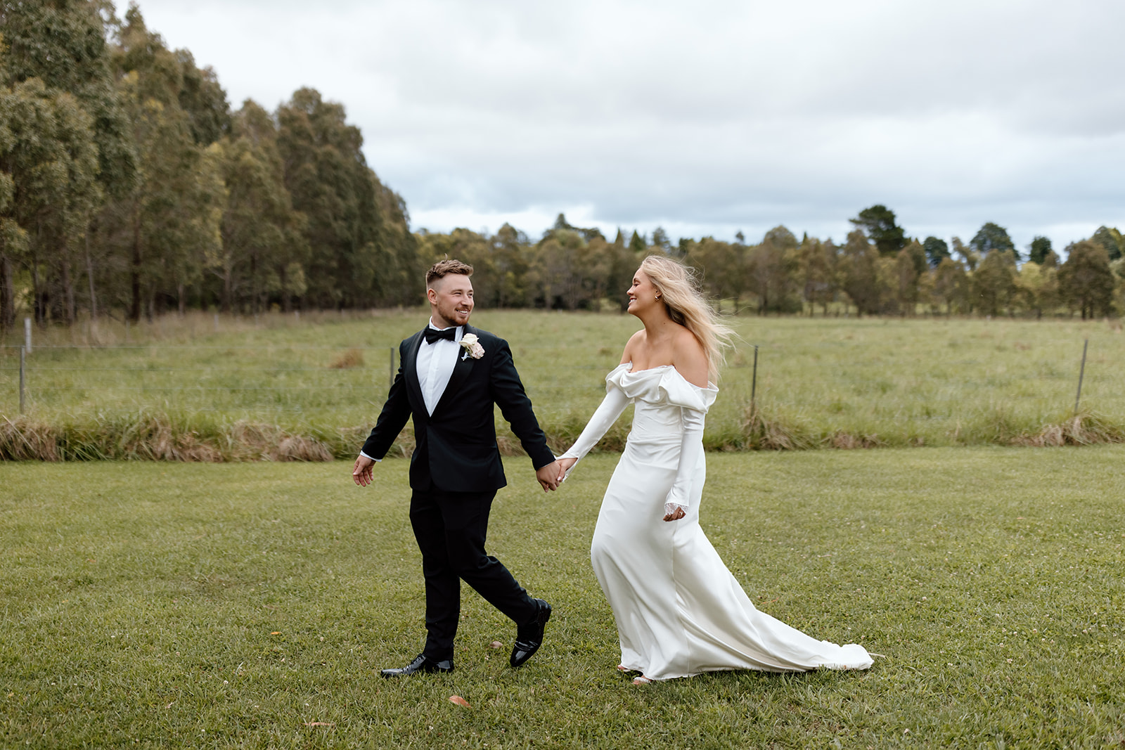 Bridal portraits at the wedding in the Southern Highlands Bendooley Estate