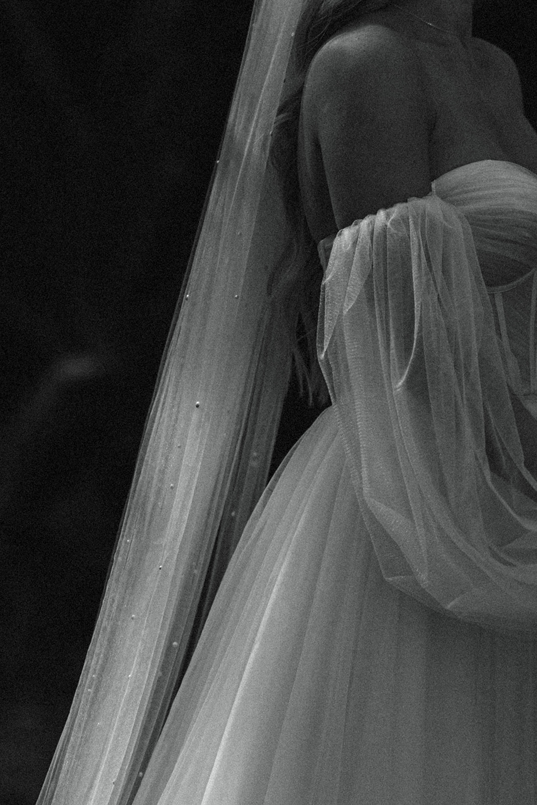 Romantic and dreamy Bride's details