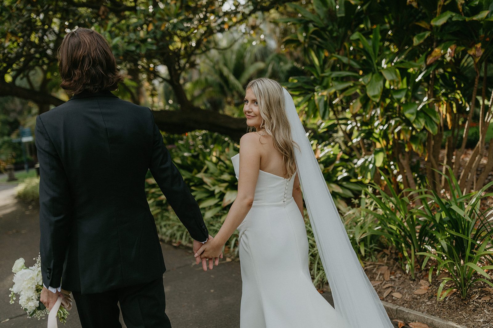 Artistic  Timeless Sydney Botanic Garden Wedding Bridal Portrait 