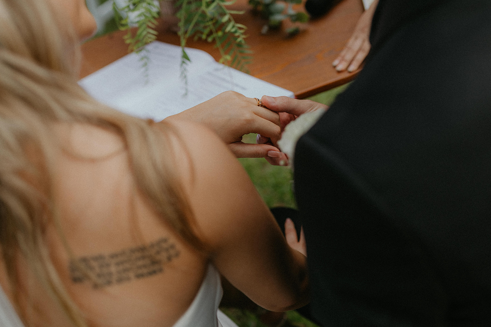 Modern Timeless Sydney Botanic Garden Wedding Cremony