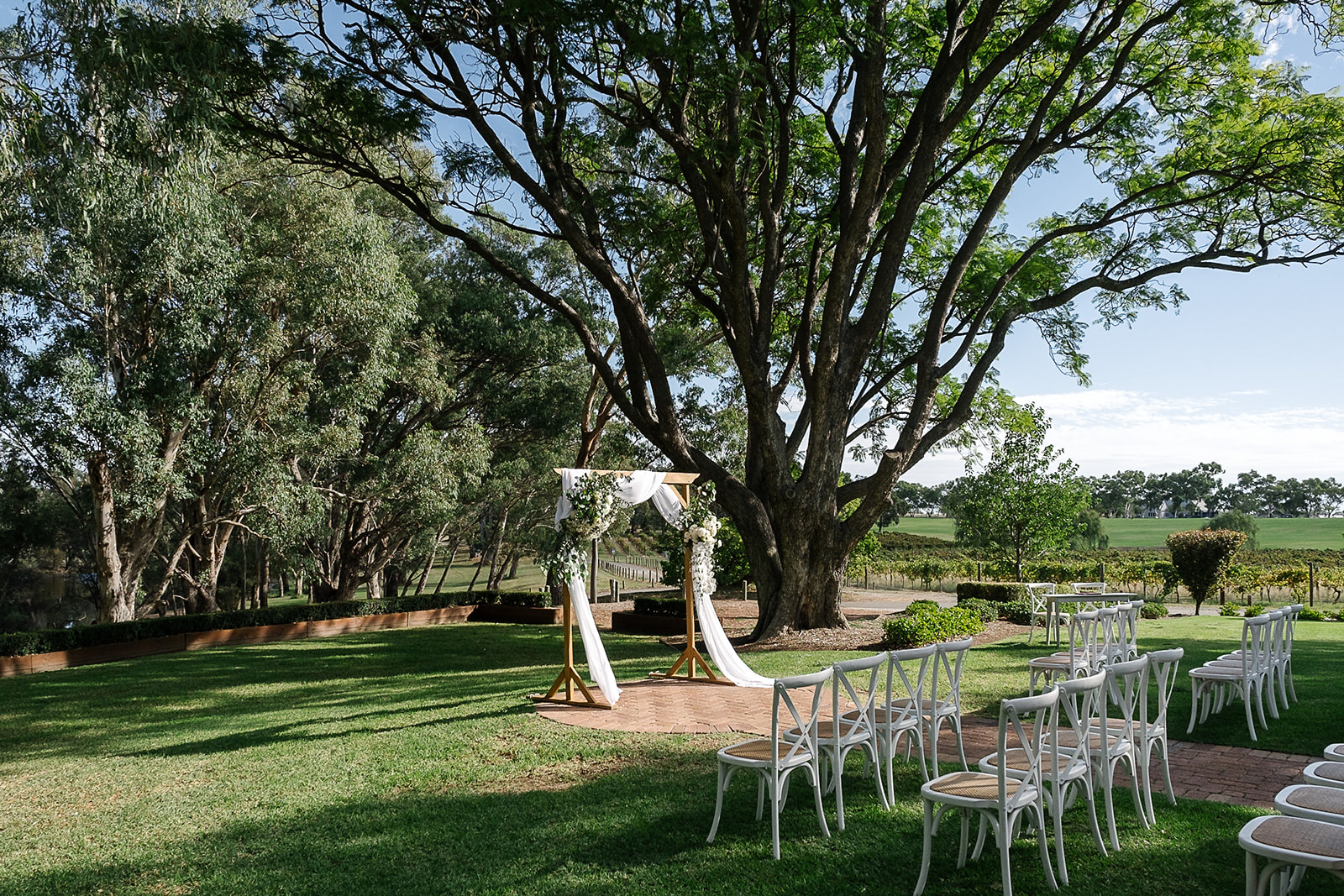 Mansion Estate wedding photos Perth wedding photographer Natural film like 