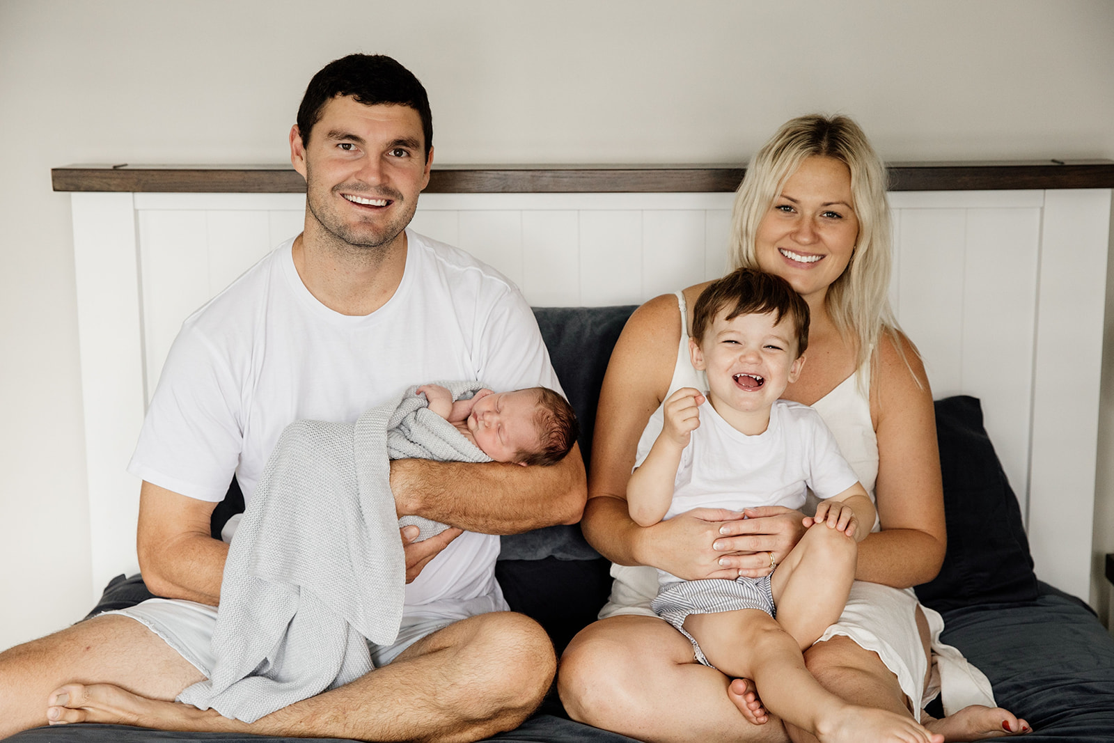 Newborn photographed at home with the whole family with Newcastle Family photographer Jessica Ross